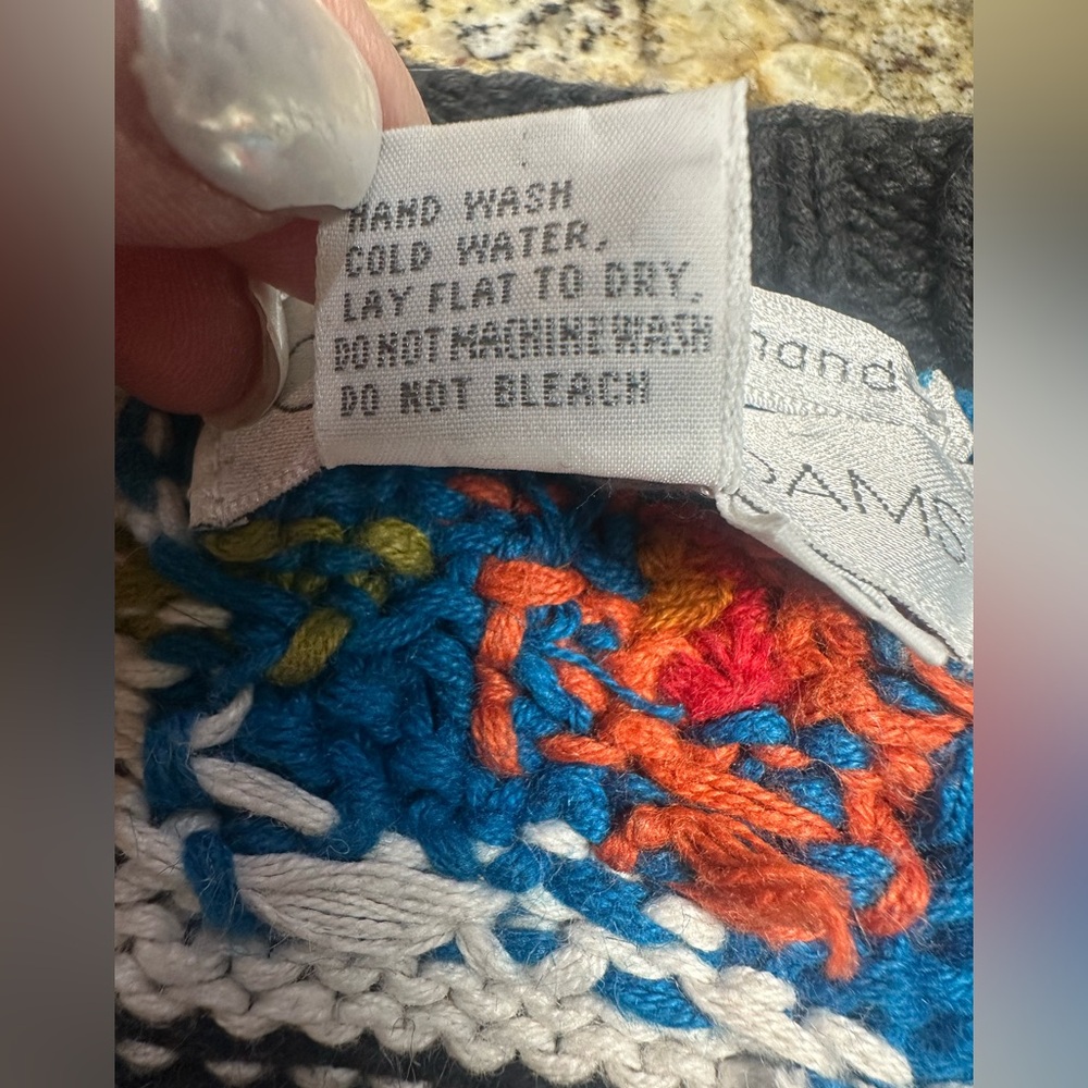 Colorful V-Neck Sweater - Picture 6 of 11
